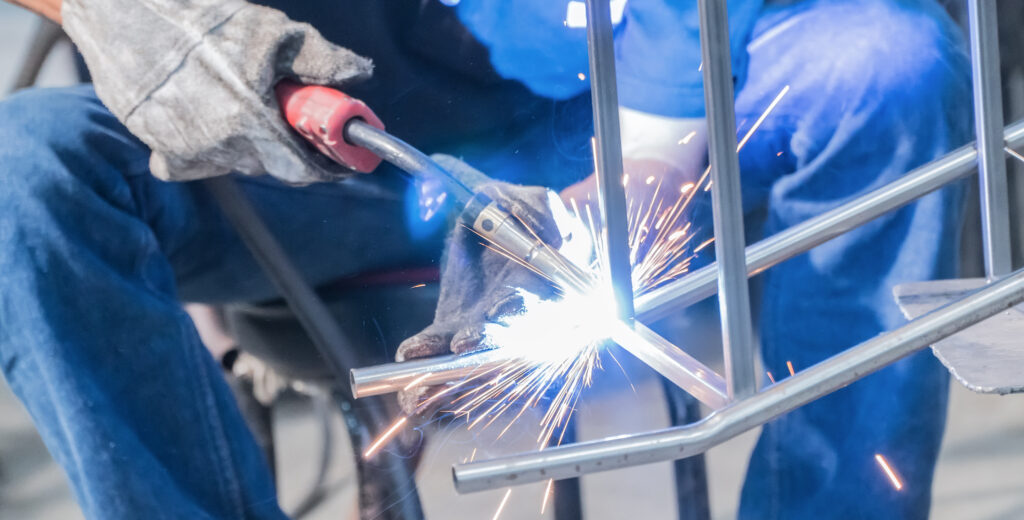 AdobeStock 140442116 - Aluminium Bending Specialists